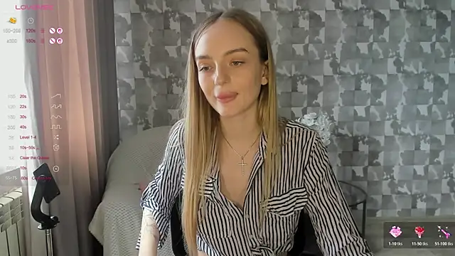 XXX chat uživo modela A_delina