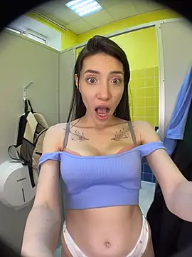 BallerinaCappuccino_'s Live XXX Chat