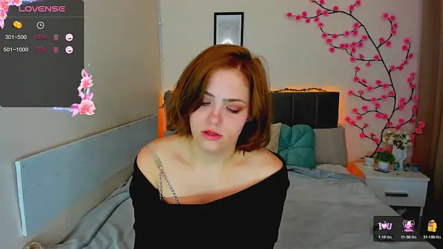 DellaRows Chat XXX in diretta