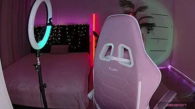 Ariella_Me élő XXX-chatje
