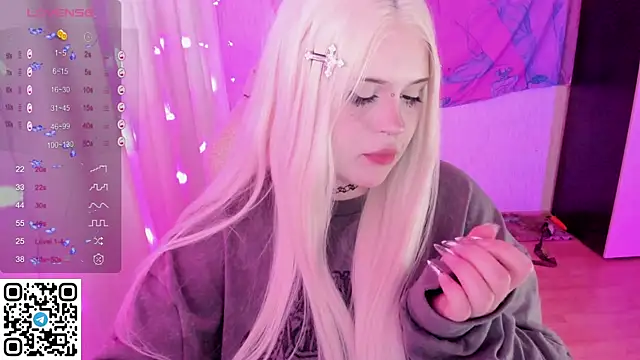 SelenaCute élő XXX-chatje