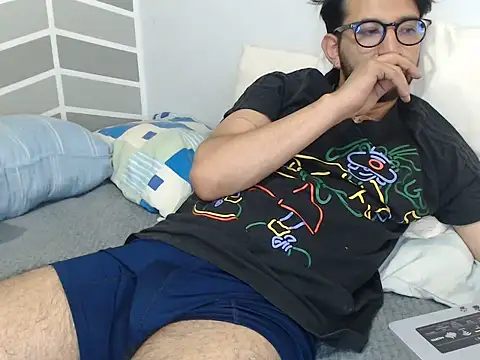 thomass1018 Show Webcam