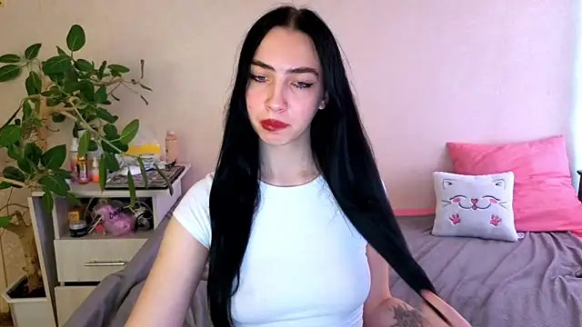 WildKittenX_ XXX чат на живо
