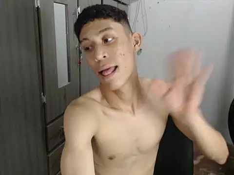 mastercum28 Webcamshow