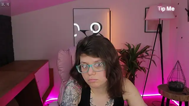 צ'אט XXX בשידור חי של Ariell_Mini