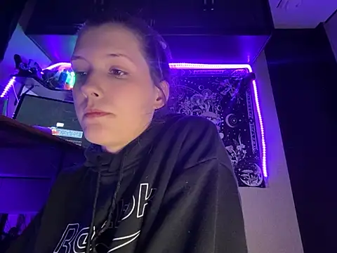 Lilactease লাইভ XXX চ্যাট