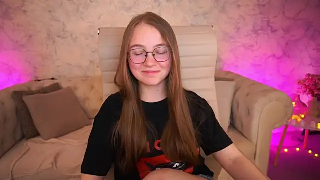 ArrinaWairr Live XXX-Chat
