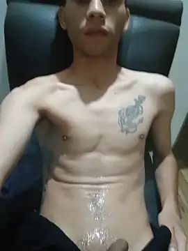 Twink_latin_tatted Show in webcam