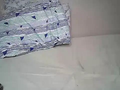 Queen_pretty2 Chat XXX in diretta