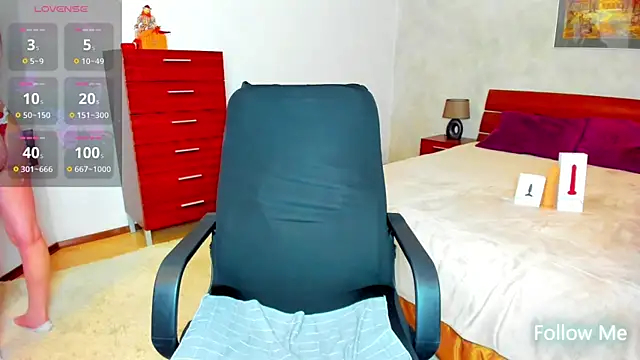 strawberrylux webcam show
