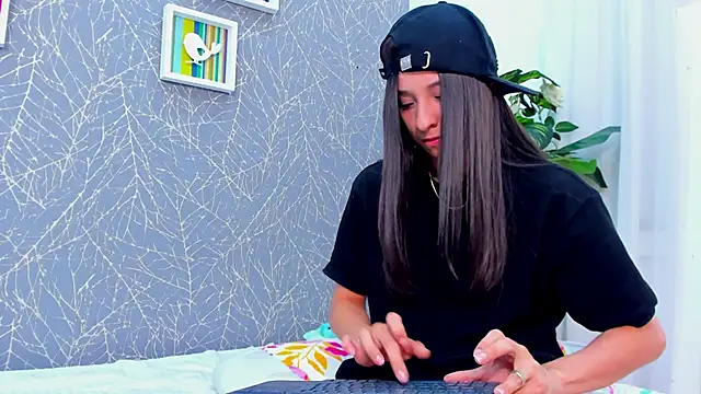 ViictoriiaSaenz Live XXX Chat