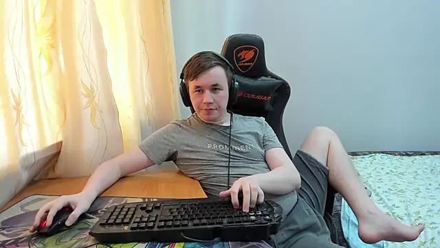 Show modela iliaskrislove na web-kameri