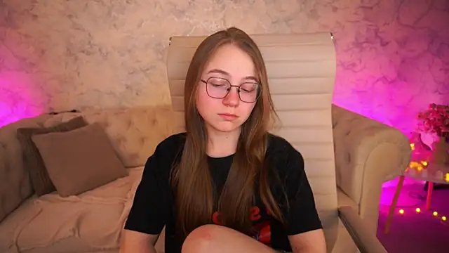 Živý XXX chat ArrinaWairr