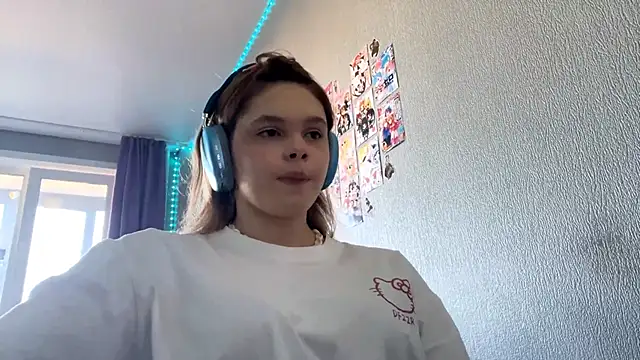 Show modela CleotildePemberton na web-kameri