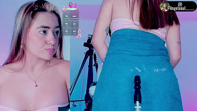 Chat +18 de Angelst__ ao vivo