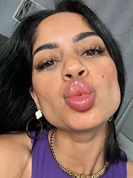Chat +18 de _adelle ao vivo
