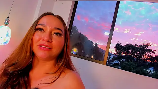 SabrinaVantress Chat XXX live