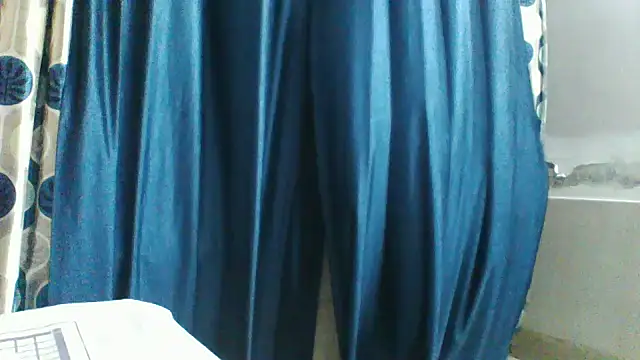 shalini_fire live XXX chat