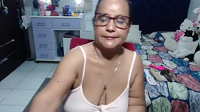 pervert_mommy_ – webcam-show