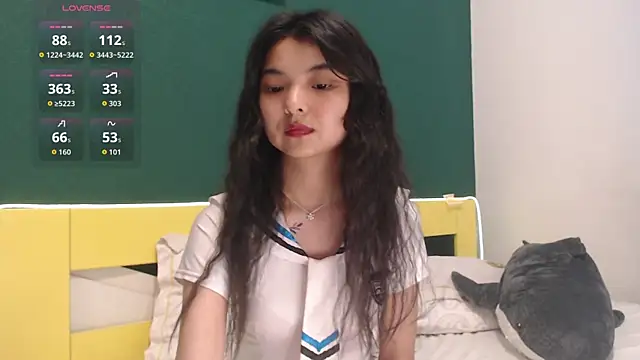 Chat +18 de Shy_Kira ao vivo