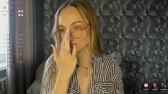 A_delinan Live XXX chat