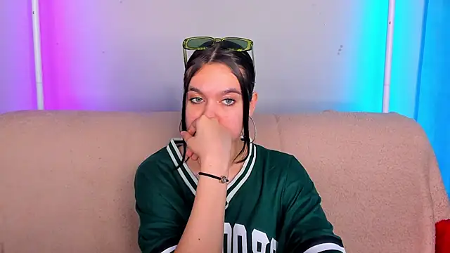 XXX chat uživo modela AishaTempt