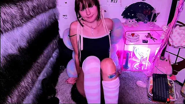 SweetLaumina Show in webcam