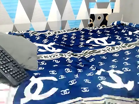 Trish_CurveCock Pertunjukan Webcam