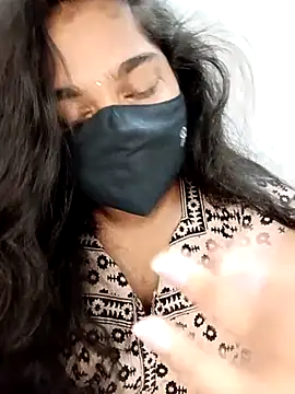 riya-baby live XXX chat