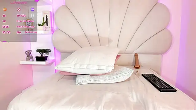 Danielaangelinaのウェブカメラショー