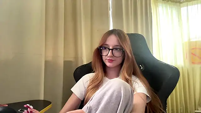 Sunshine_Kira Live XXX-Chat