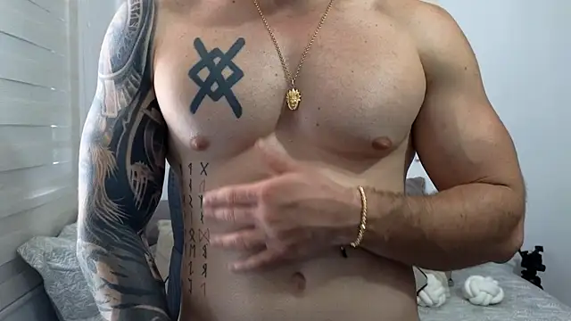 عرض كام Isaac_Carter