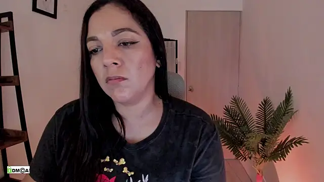 urcute_kitten Live XXX Chat