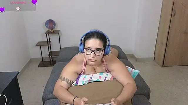 Chat +18 de blue__moon_ ao vivo
