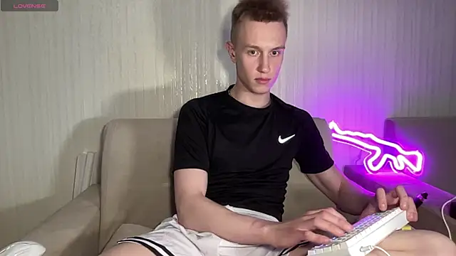 Travis_Gracile's Live Sex Cam Show