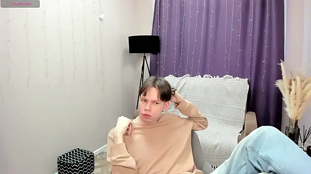 EliotMars: вебкам-шоу