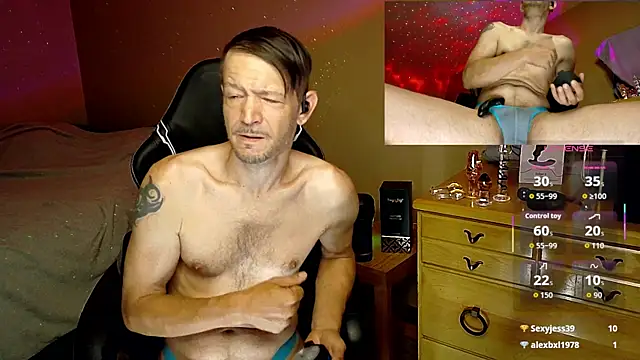 MasterForgedRayy: вебкам-шоу