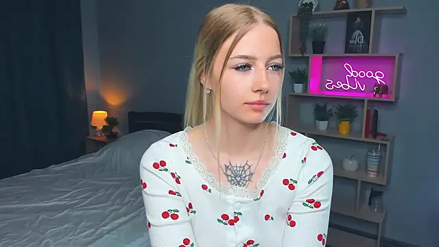 צ'אט XXX בשידור חי של DeniseMekus