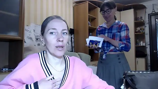 Javelinka Live XXX-chat