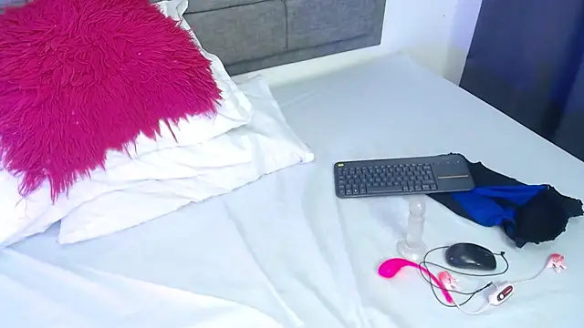 Webkamerová show Emily_milfF