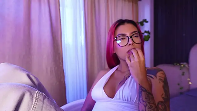 LilithLuxor_ Chat XXX in diretta