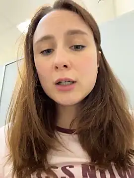 Онлайн чат XXX Dina_Tease
