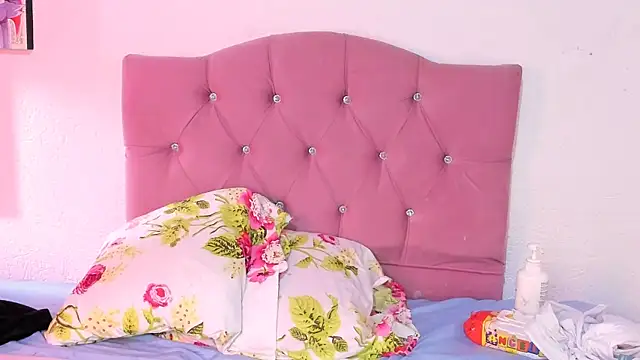 alice_evans12: онлайн-секс-чат