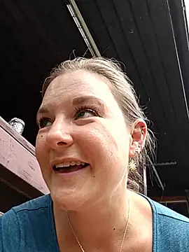 SwedishJennifer 现场XXX聊天
