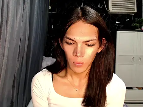 GORGEOUS_CARMEE Show Webcam