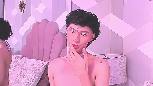 KylieMonnett Шоу с уебкамера