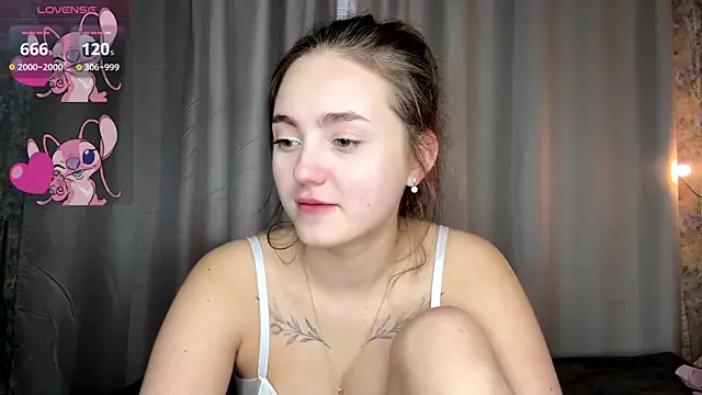 LoraDavi Live XXX Chat
