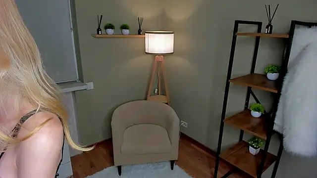 دردشة PlushyMood الجنسية المباشرة
