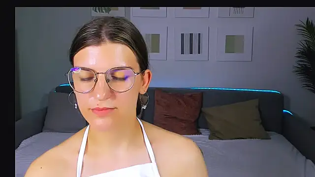 Онлайн чат XXX AnnaThorne