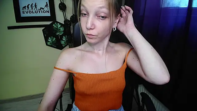 EmillyPlay's Live XXX Chat